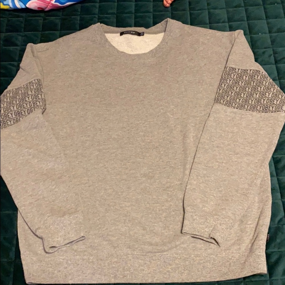 Obey crewneck
